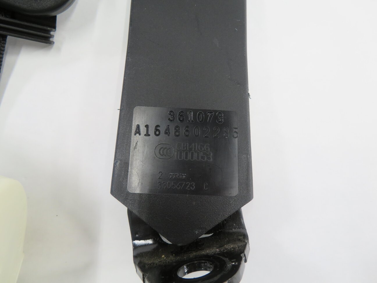 Thumbnail 6: 2008 MERCEDES GL450 (X164) REAR THIRD ROW SEAT RIGHT SEATBELT RETRACTOR (BLACK)
