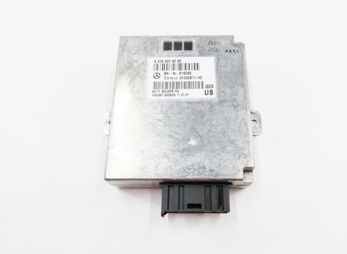 Thumbnail 2: 06-12 MERCEDES E350 E550 G500 GL320 GL350 GL450 ML320 ML350 VOICE CONTROL MODULE