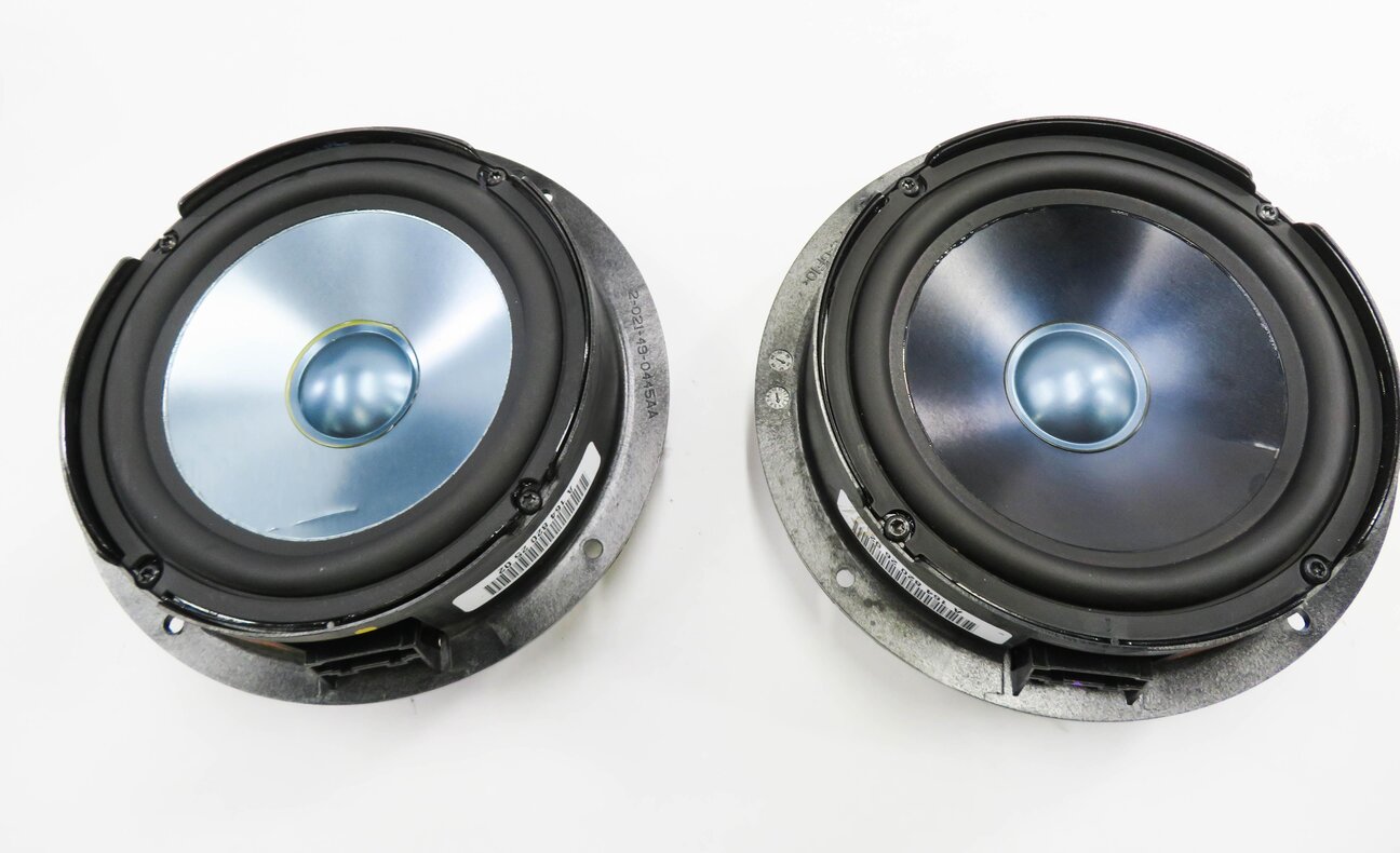 Thumbnail 13: 2008 MERCEDES GL450 (X164) LOGIC 7 AUDIO - TWEETER SUB SUBWOOFER SPEAKER SET