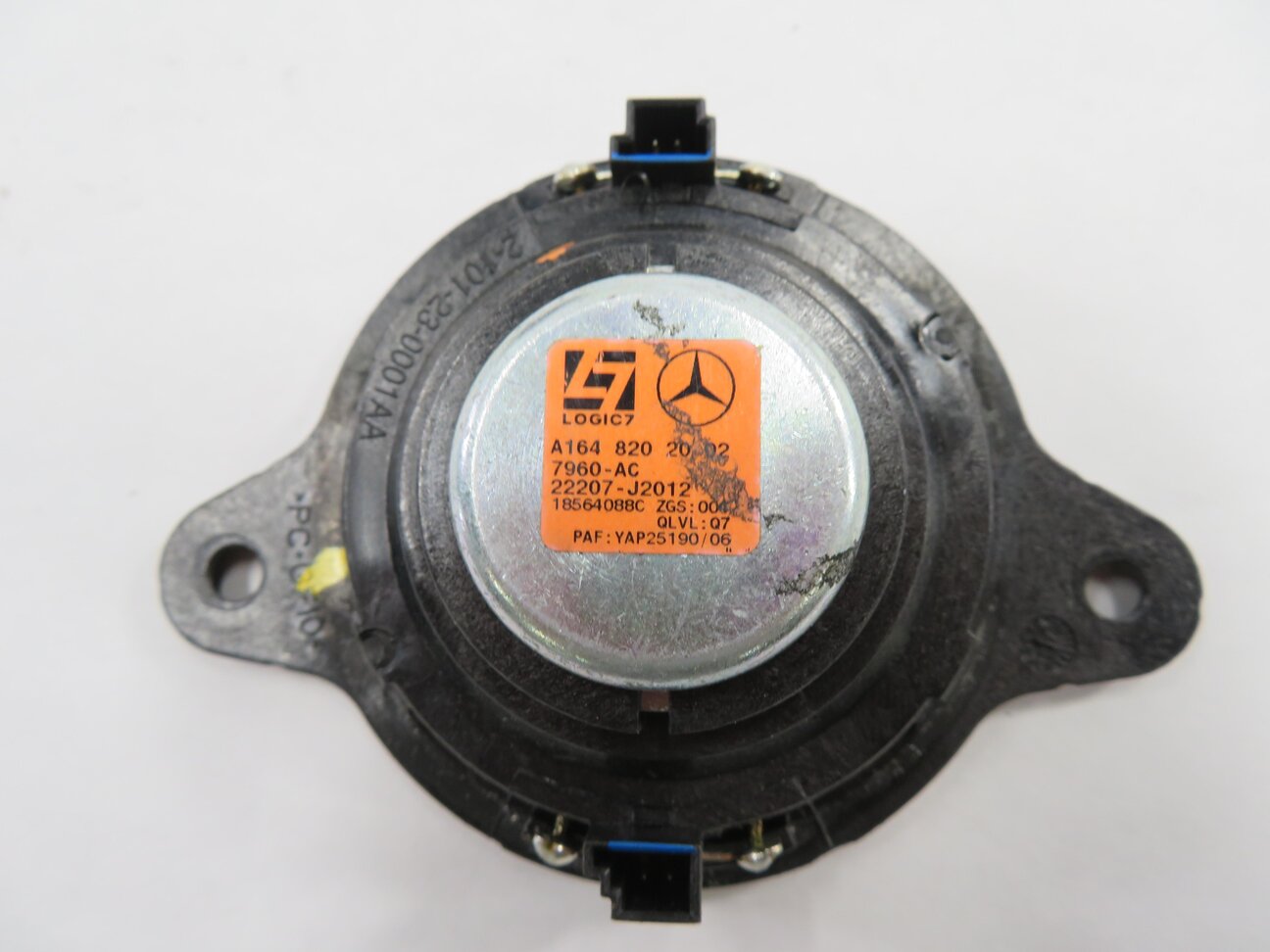 Thumbnail 18: 2008 MERCEDES GL450 (X164) LOGIC 7 AUDIO - TWEETER SUB SUBWOOFER SPEAKER SET