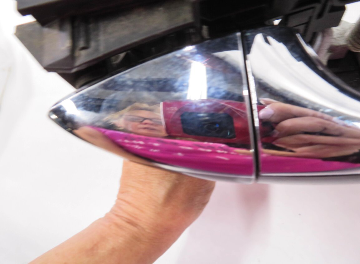 Thumbnail 9: 2008 MERCEDES GL450 (X164) RIGHT FRONT PASSENGER KEYLESS DOOR HANDLE (BLACK)