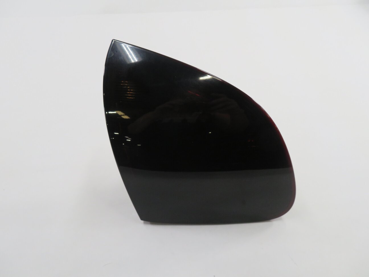 Thumbnail 3: 2011-2014 PORSCHE CAYENNE (958) LEFT - INNER TRUNK TAILLIGHT LIGHT LAMP (SMOKED)