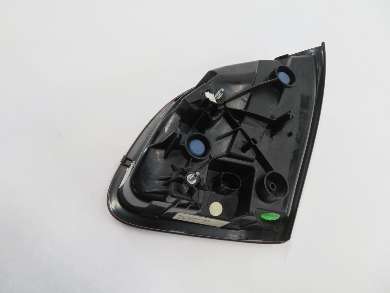 Thumbnail 6: 2011-2014 PORSCHE CAYENNE (958) LEFT - INNER TRUNK TAILLIGHT LIGHT LAMP (SMOKED)