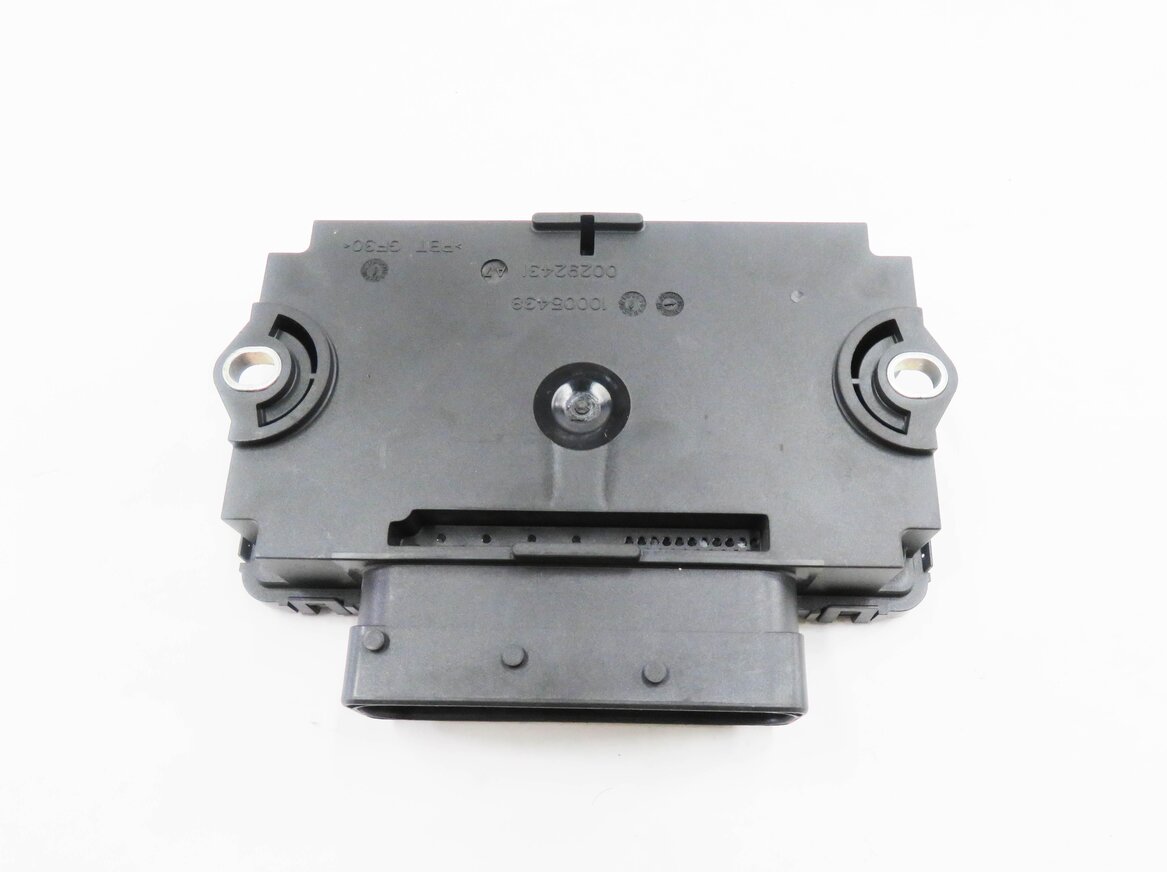 Thumbnail 5: 2011 PORSCHE CAYENNE (958) PARKING BRAKE CONTROL MODULE