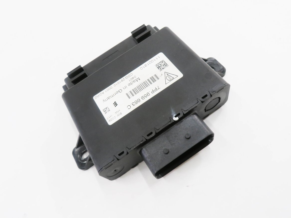 2011 PORSCHE CAYENNE (958) VOLTAGE CONVERTER CONTROL MODULE