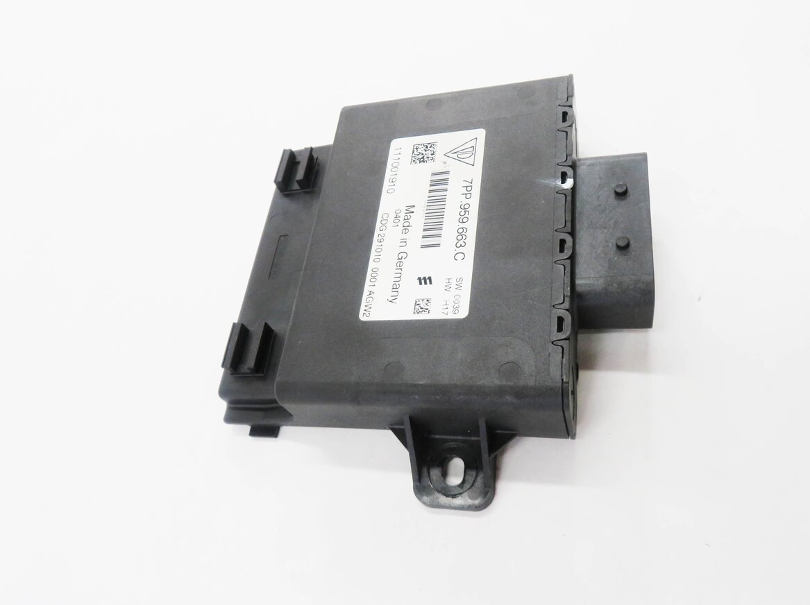 Thumbnail 3: 2011 PORSCHE CAYENNE (958) VOLTAGE CONVERTER CONTROL MODULE