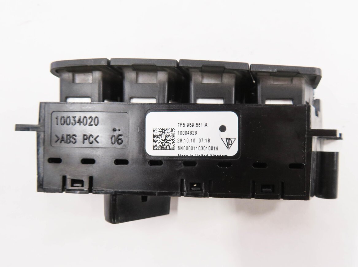 Thumbnail 7: 2011 PORSCHE CAYENNE (958) RIGHT FRONT PASSENGER MEMORY SEAT POSITION SWITCH