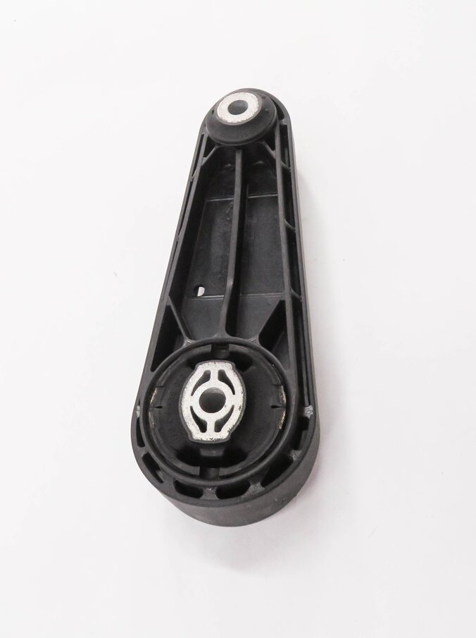 Thumbnail 3: 2011 PORSCHE CAYENNE (958) ENGINE TORSION MOUNT BRACKET