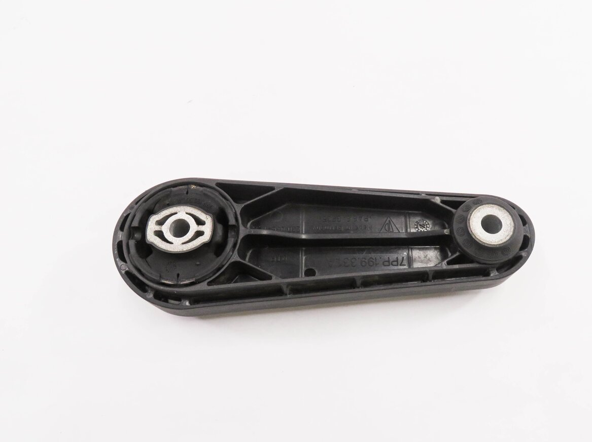 Thumbnail 6: 2011 PORSCHE CAYENNE (958) ENGINE TORSION MOUNT BRACKET