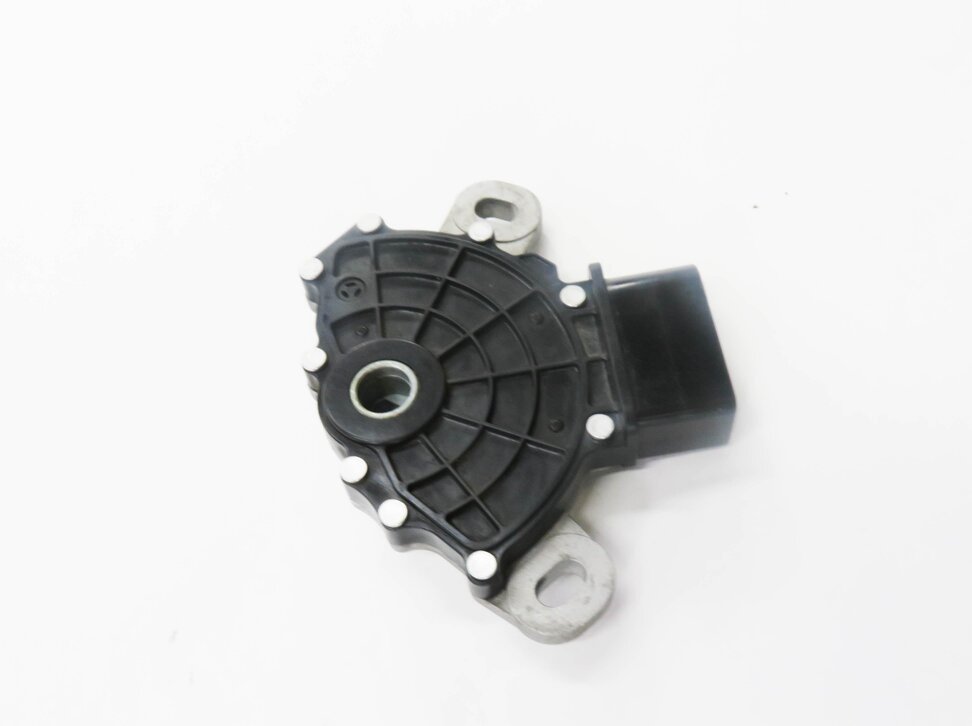 Thumbnail 3: 2011 PORSCHE CAYENNE (958) A/T TRANSMISSION NEUTRAL SAFETY RANGE SWITCH