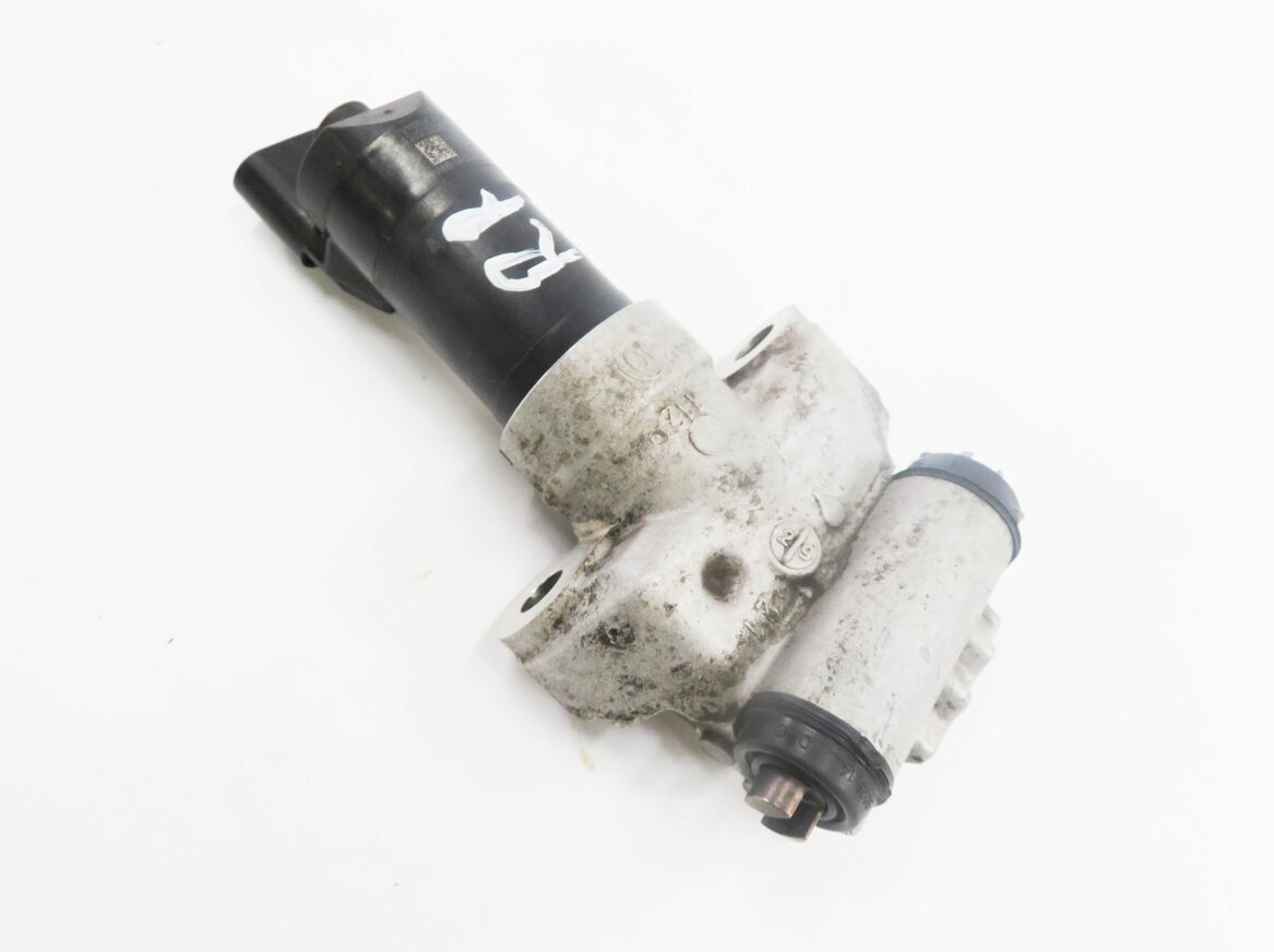 2011 PORSCHE CAYENNE (958) RIGHT PASSENGER REAR PARKING BRAKE ACTUATOR MOTOR