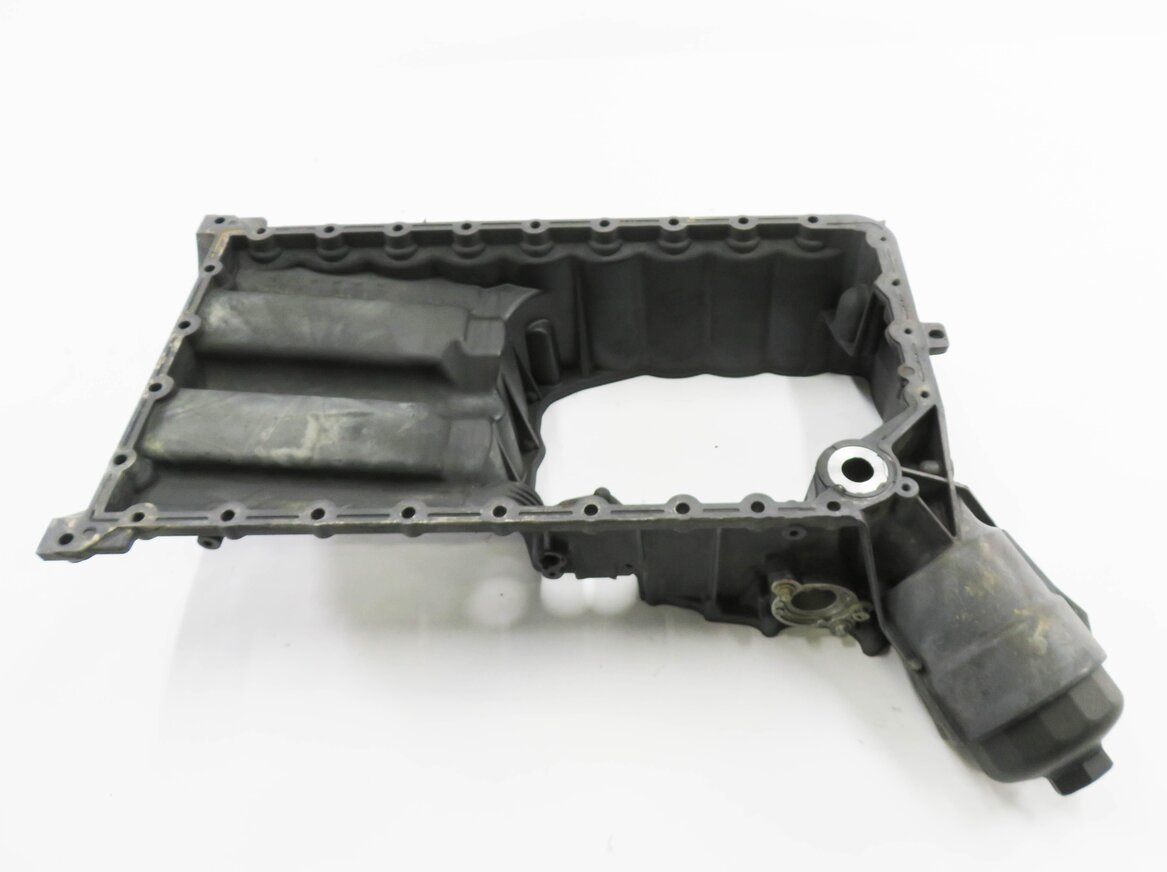 Thumbnail 6: 2011-2013 PORSCHE CAYENNE (958) 4.8L M48 V8 - UPPER ENGINE OIL PAN CRADLE
