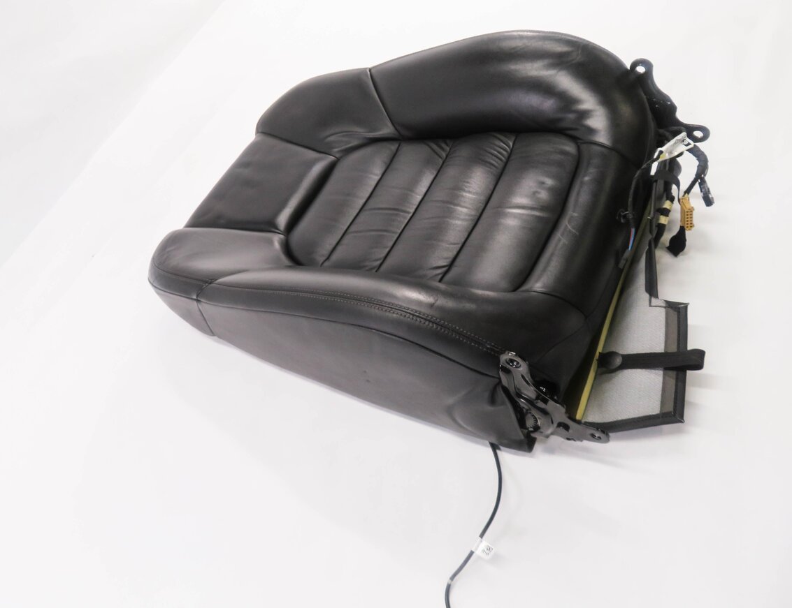 Thumbnail 4: 2011 PORSCHE CAYENNE (958) LEFT DRIVER UPPER TOP HEATED SEAT CUSHION (BLACK)