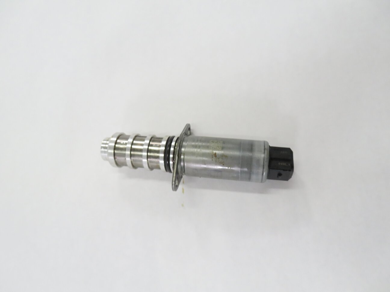 Thumbnail 4: 2011 PORSCHE CAYENNE (958) 4.8L ENGINE - VVT CAMSHAFT ADJUSTER TIMING SOLENOID