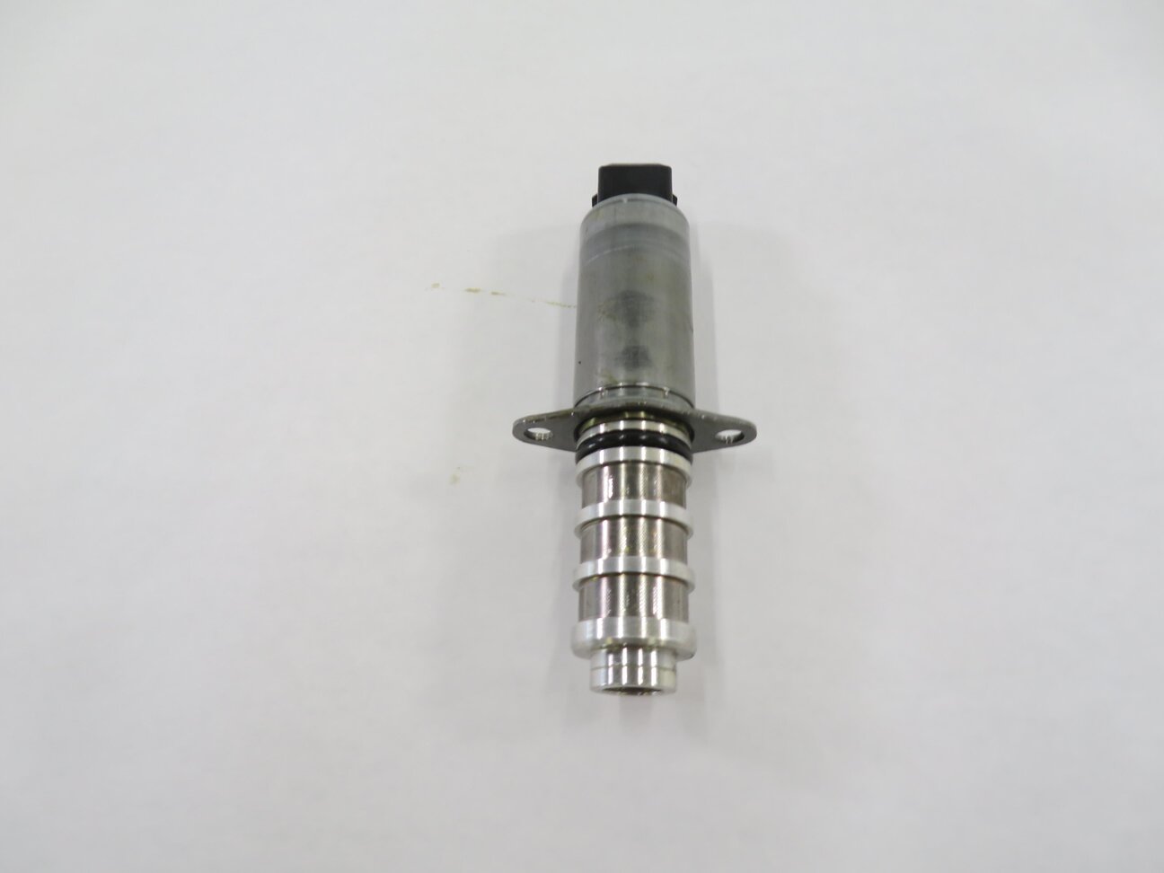 Thumbnail 5: 2011 PORSCHE CAYENNE (958) 4.8L ENGINE - VVT CAMSHAFT ADJUSTER TIMING SOLENOID