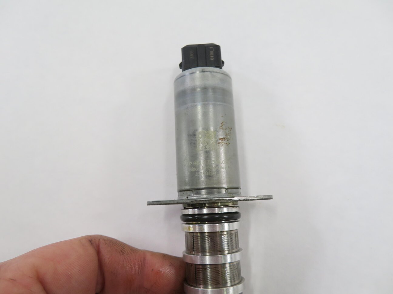 Thumbnail 6: 2011 PORSCHE CAYENNE (958) 4.8L ENGINE - VVT CAMSHAFT ADJUSTER TIMING SOLENOID