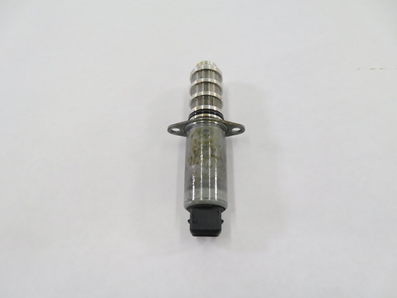 Thumbnail 2: 2011 PORSCHE CAYENNE (958) 4.8L ENGINE - VVT CAMSHAFT ADJUSTER TIMING SOLENOID