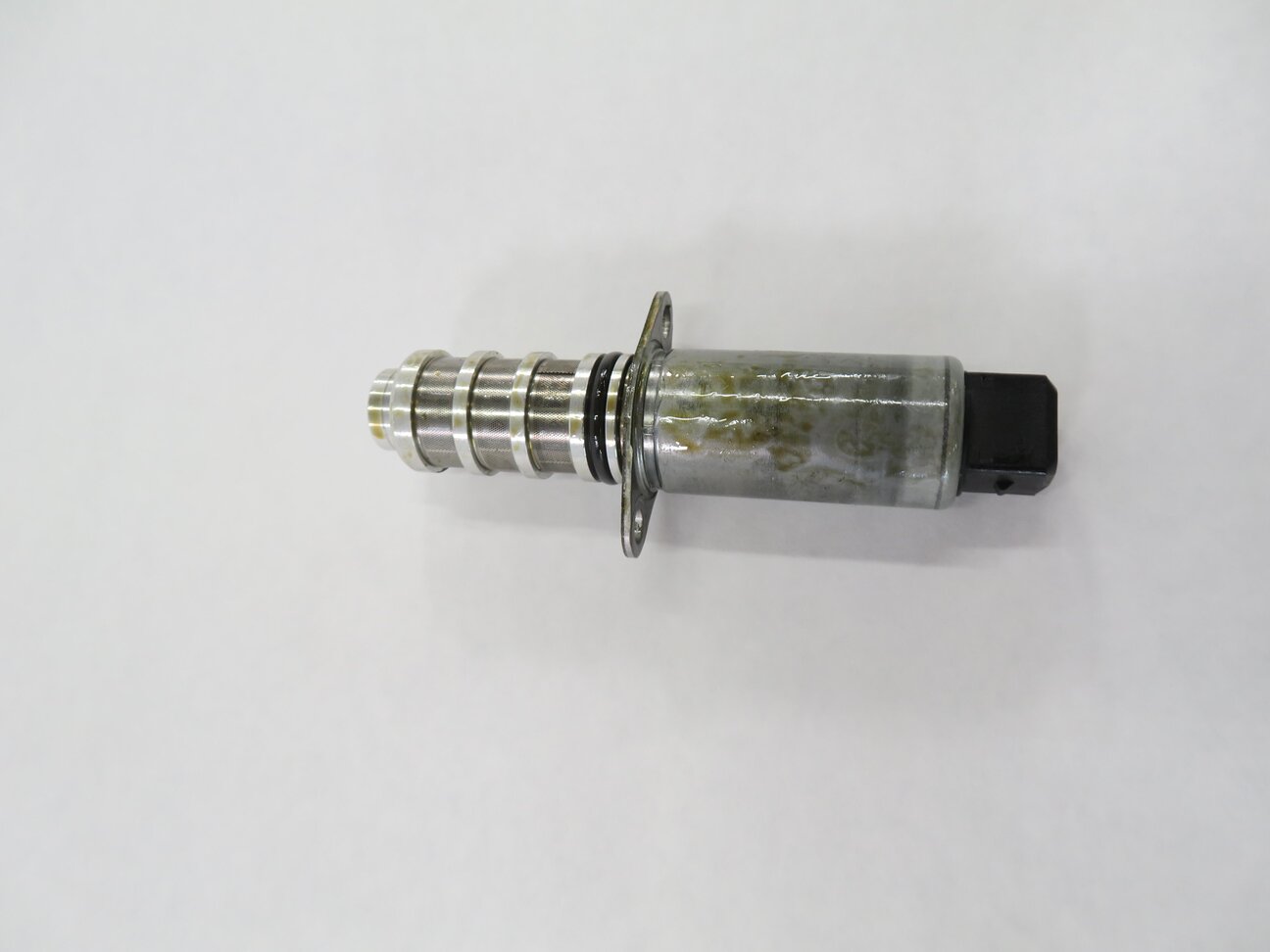 Thumbnail 4: 2011 PORSCHE CAYENNE (958) 4.8L ENGINE - VVT CAMSHAFT ADJUSTER TIMING SOLENOID