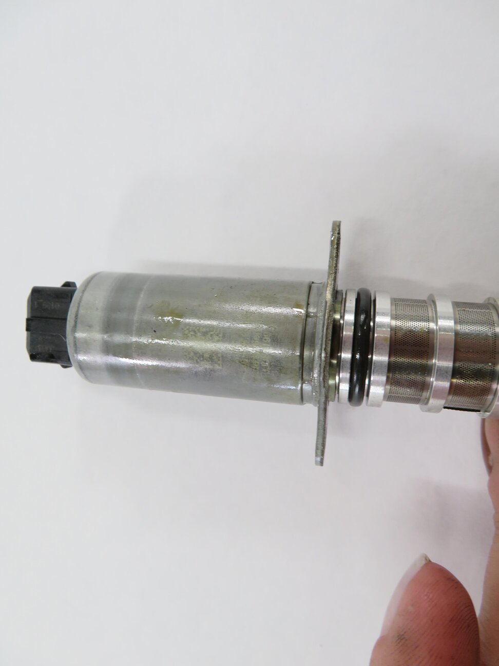 Thumbnail 6: 2011 PORSCHE CAYENNE (958) 4.8L ENGINE - VVT CAMSHAFT ADJUSTER TIMING SOLENOID
