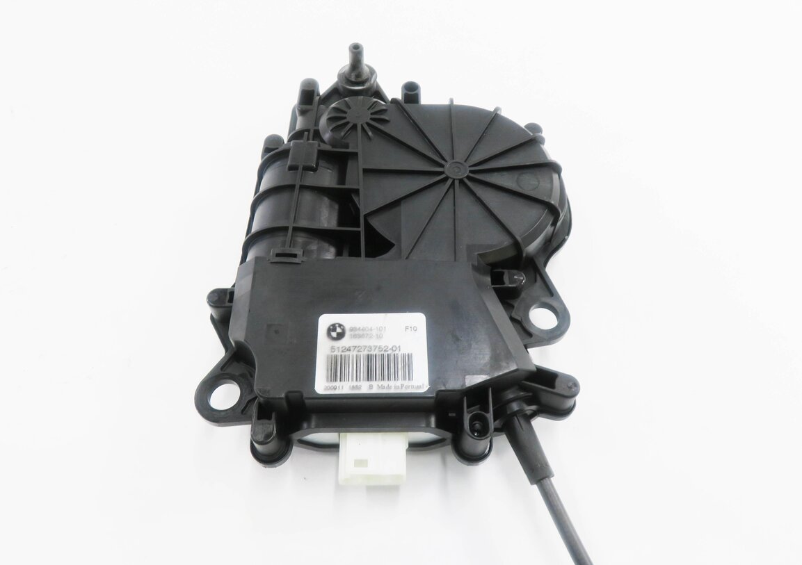 Thumbnail 7: 2012 BMW 528i (F10) REAR TRUNK SOFT CLOSE LOCK LATCH ACTUATOR MOTOR