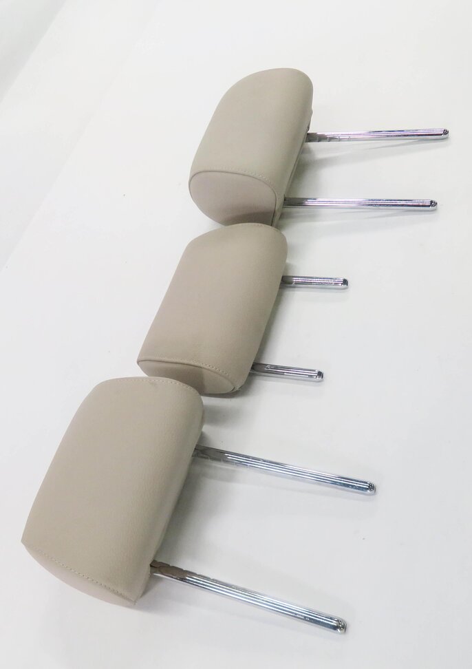 Thumbnail 3: 2012 BMW 528i (F10) REAR SEAT HEADREST SET-3 (OYSTER DAKOTA LEATHER LCCX)