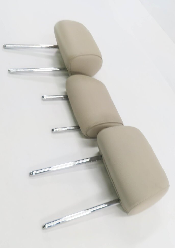 Thumbnail 4: 2012 BMW 528i (F10) REAR SEAT HEADREST SET-3 (OYSTER DAKOTA LEATHER LCCX)