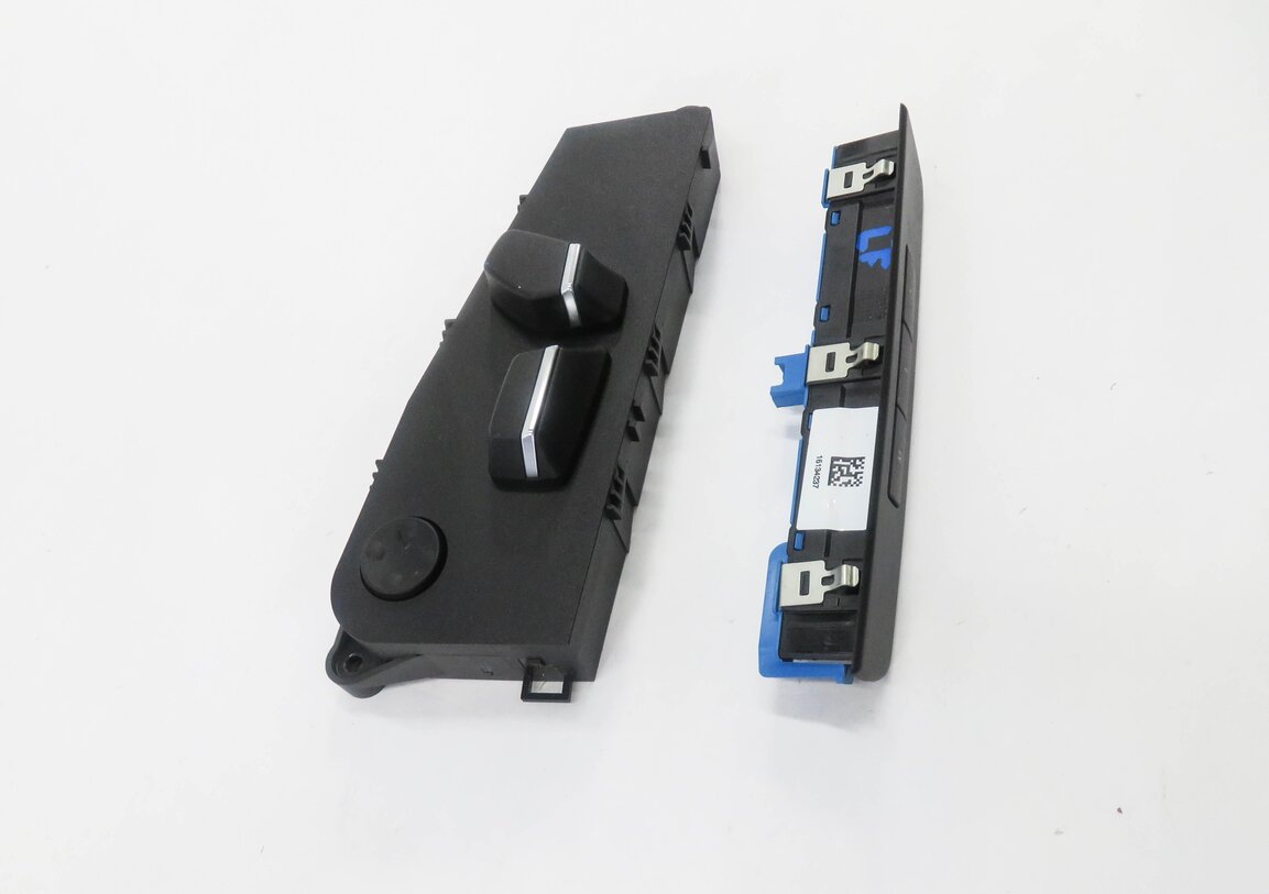 Thumbnail 3: 2012 BMW 528i (F10) LEFT FRONT DRIVER MEMORY SEAT ADJUSTMENT SWITCH
