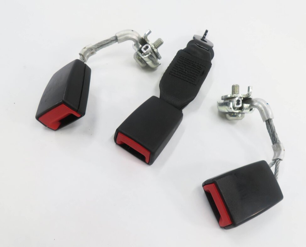 2012 BMW 528i (F10) REAR SEAT SEATBELT BUCKLE RECEIVER SET-3