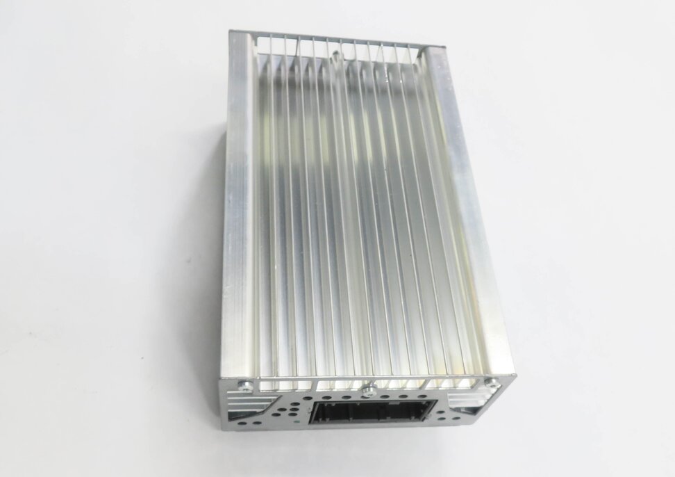 Thumbnail 4: 11-13 BMW 528i 535i 550i (F10) RADIO STEREO AUDIO AMP AMPLIFIER (HARMAN BECKER)
