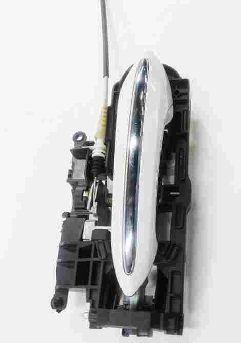 Thumbnail 3: 2011-2016 BMW 528i 535i 550i M5 (F10) RIGHT FRONT PASSENGER DOOR HANDLE (WHITE)