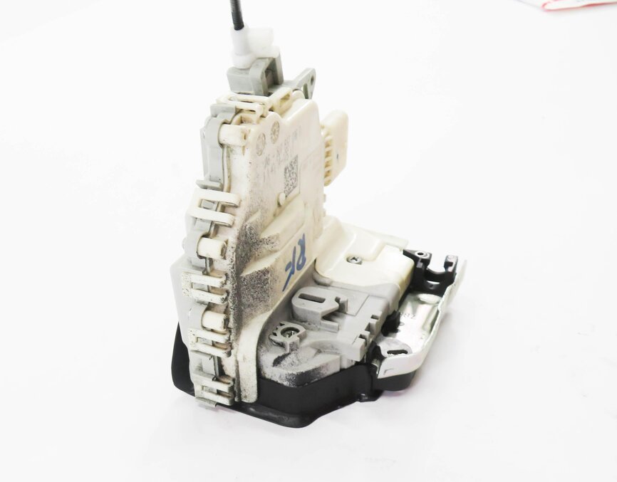 Thumbnail 5: 2010-2019 AUDI / PORSCHE A4 S4 A5 S5 A6 Q3 Q5 Q7 TT 911 - RIGHT FRONT DOOR LATCH