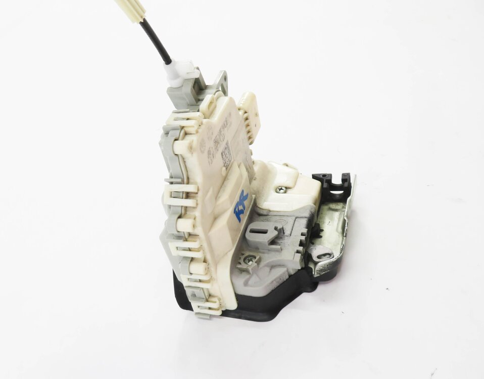 Thumbnail 4: 2010-2020 VW PORSCHE - A3 A4 A8 S3 S4 Q5 MACAN PANAMERA - RIGHT REAR DOOR LATCH
