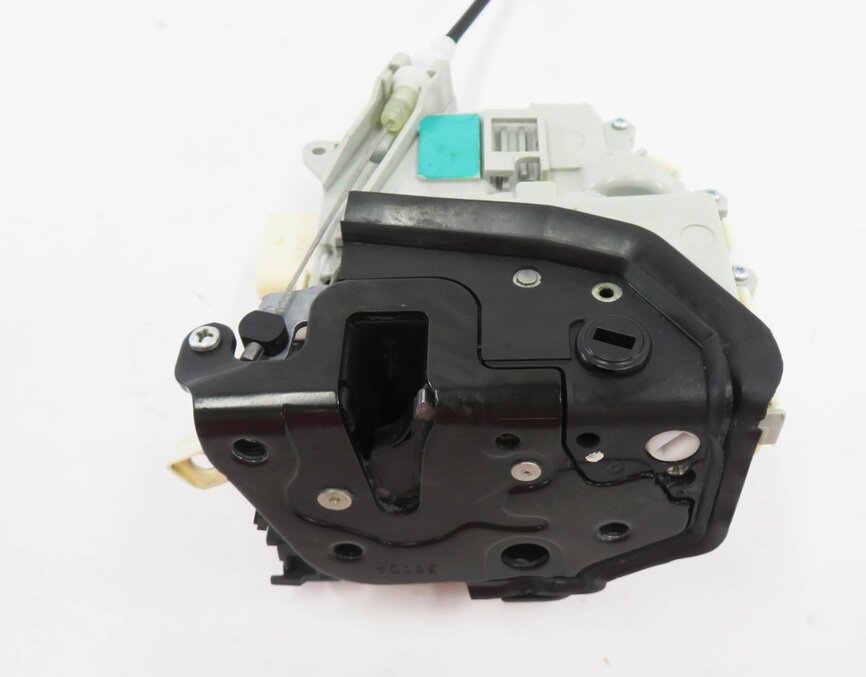 Thumbnail 6: 2010-2020 VW PORSCHE - A3 A4 A8 S3 S4 Q5 MACAN PANAMERA - RIGHT REAR DOOR LATCH