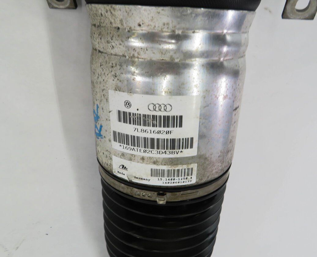 Thumbnail 7: 2007-2015 AUDI Q7 (4L) RIGHT REAR AIR SUSPENSION SHOCK STRUT (BROKEN PLUG)