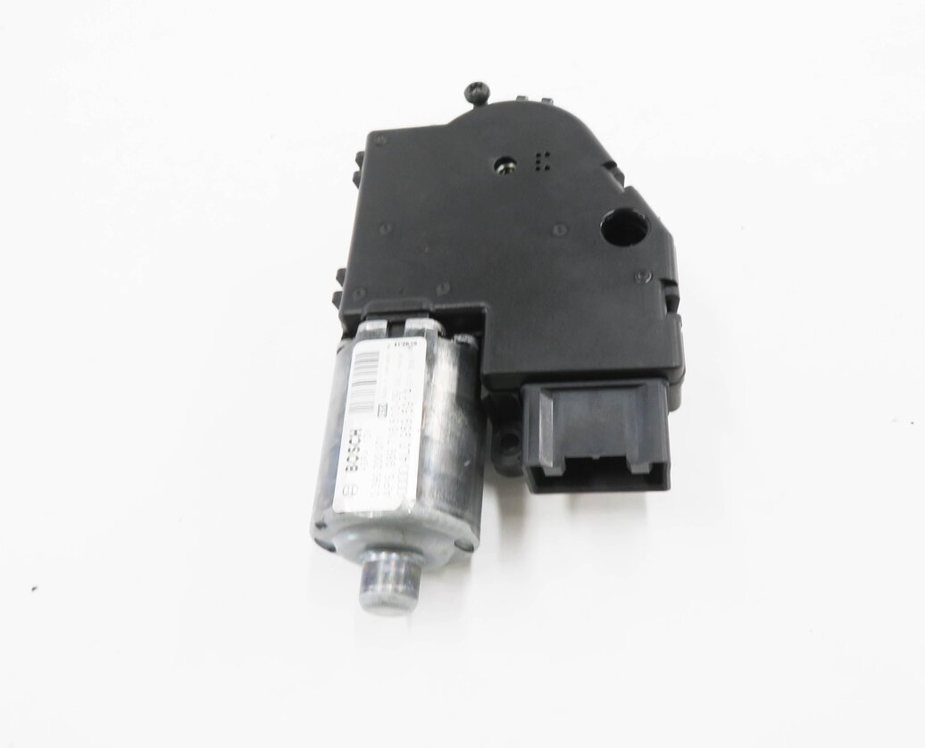 Thumbnail 2: 2007-2014 AUDI Q7 (4L) SUNROOF MOTOR / SUNSHADE MOTOR