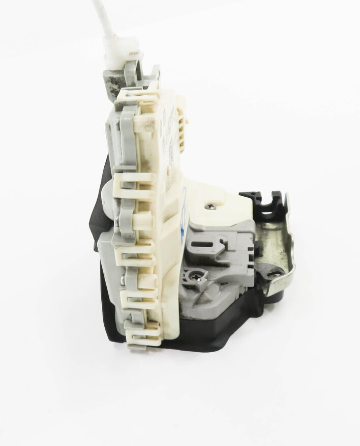 Thumbnail 4: 2010-2019 AUDI / PORSCHE A4 S4 A5 S5 A6 Q3 Q5 Q7 TT 911 - RIGHT FRONT DOOR LATCH