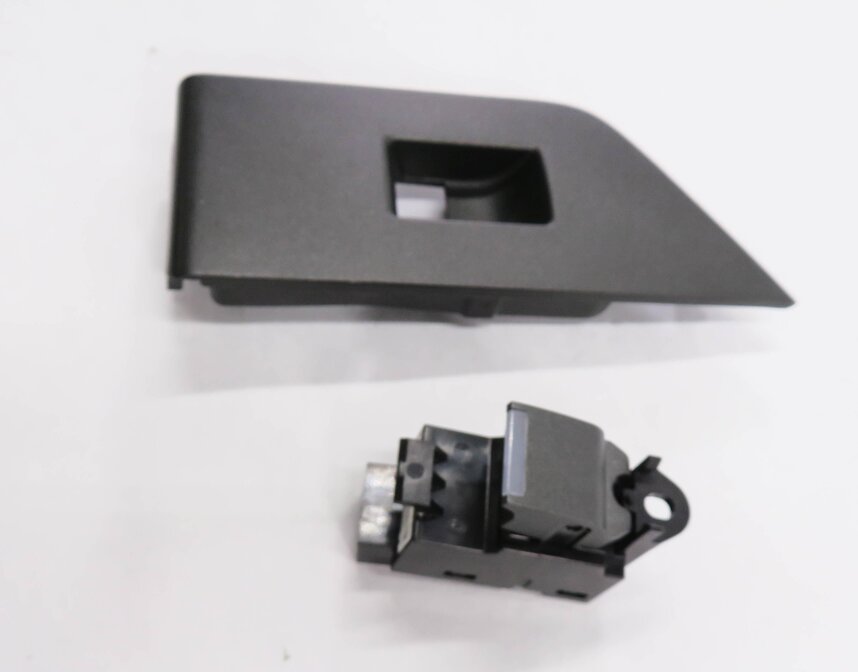 Thumbnail 4: 2013 RANGE ROVER EVOQUE (L538) LEFT REAR DOOR WINDOW SWITCH w/ TRIM