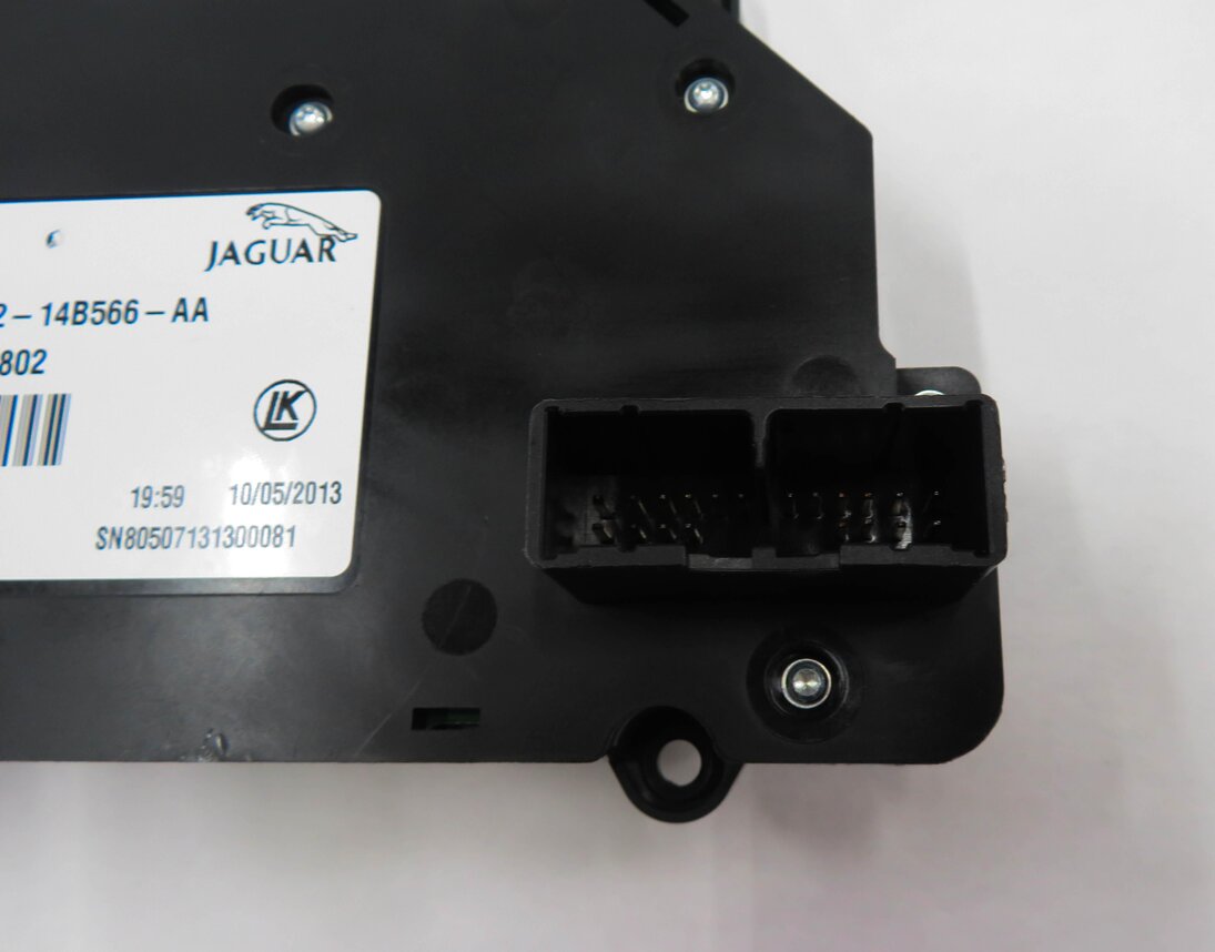 Thumbnail 7: 2013 RANGE ROVER EVOQUE (L538) LEFT FRONT DRIVER SEAT ADJUSTMENT SWITCH BUTTON