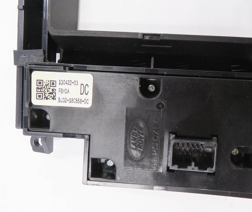 Thumbnail 7: 12-15 RANGE ROVER EVOQUE (L538) RADIO STEREO NAVIGATION SWITCH PANEL SCREEN TRIM