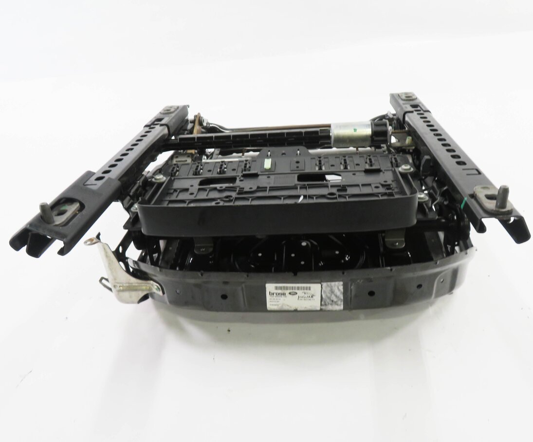 Thumbnail 8: 2013 RANGE ROVER EVOQUE (L538) LEFT FRONT DRIVER SEAT TRACK w/ MOTORS