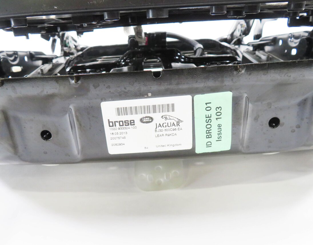 Thumbnail 8: 2013 RANGE ROVER EVOQUE (L538) RIGHT FRONT PASSENGER SEAT TRACK w/ MOTORS