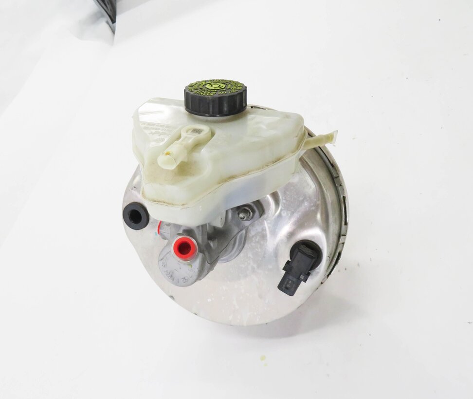 Thumbnail 4: 2018-2021 MERCEDES C300 C43 C63 E400 (W205 W238) BRAKE BOOSTER MASTER CYLINDER