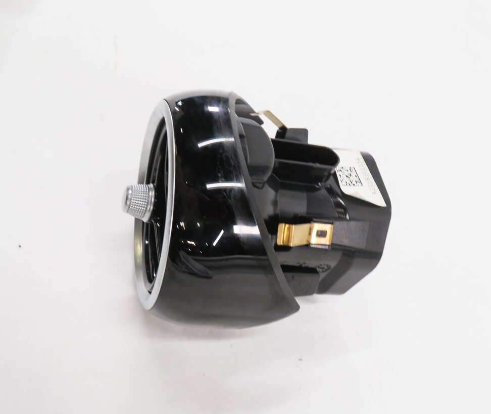 Thumbnail 4: 2018 MERCEDES C300 (W205) LEFT DRIVER DASH OUTER HEATER A/C AIR VENT