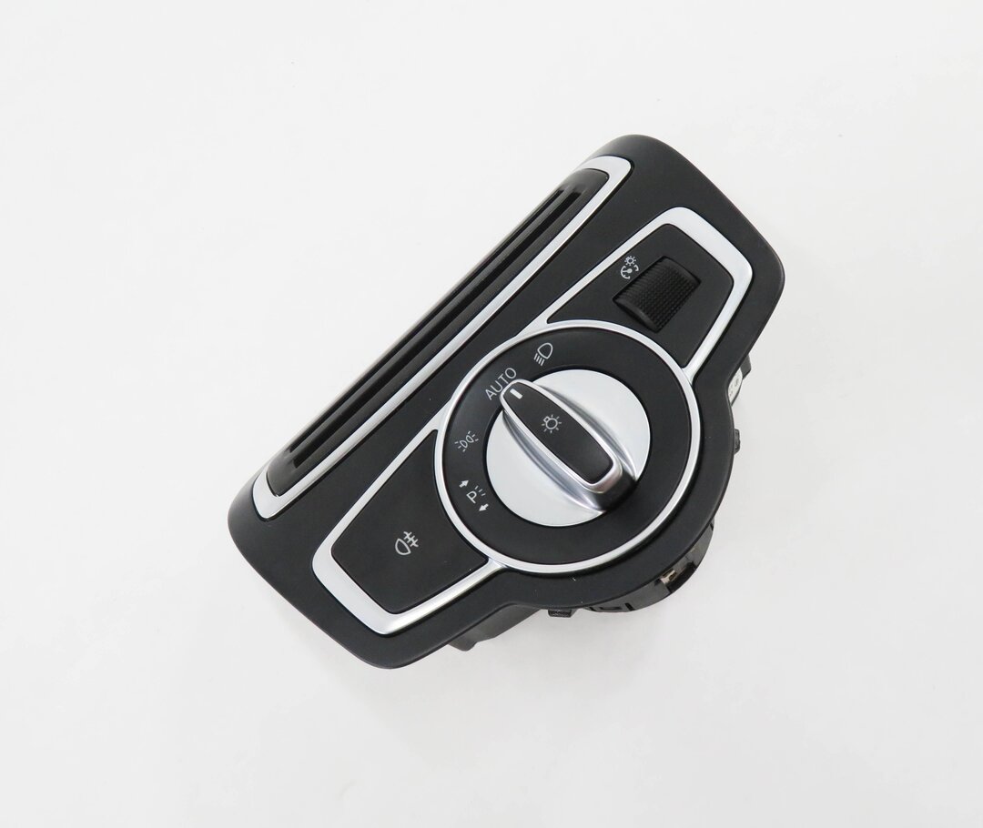 Thumbnail 3: 2015-2021 MERCEDES C300 C400 C43 AMG (W205) HEADLIGHT SWITCH