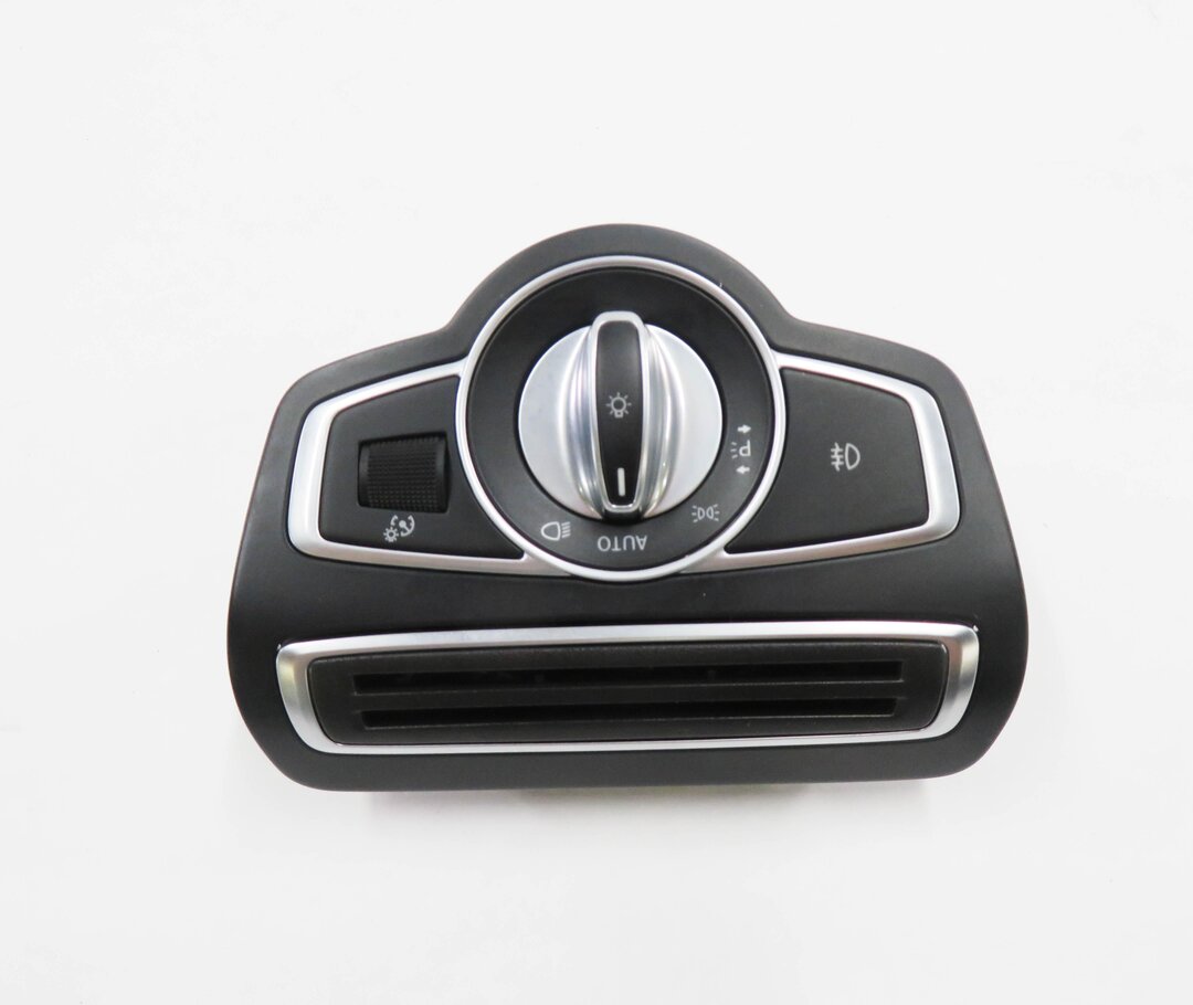 Thumbnail 6: 2015-2021 MERCEDES C300 C400 C43 AMG (W205) HEADLIGHT SWITCH