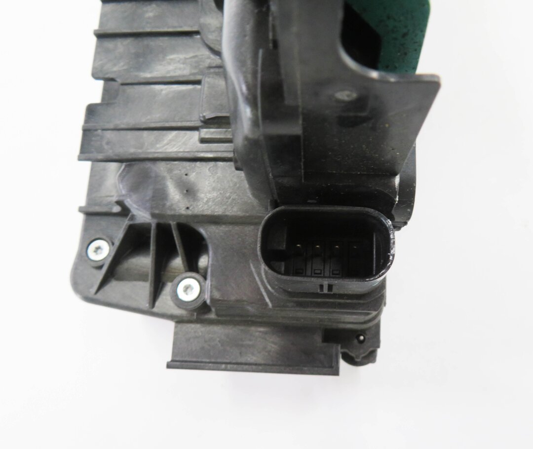 Thumbnail 6: 2015-2021 MERCEDES C300 C350 C400 C450 E300 E400 E450 GLC - LEFT REAR DOOR LATCH