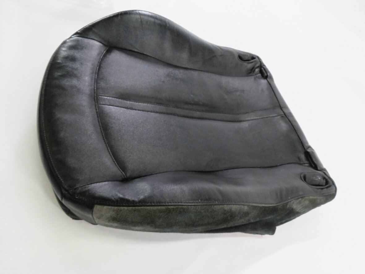Thumbnail 4: 2003 BMW Z4 (E85) RIGHT FRONT PASSENGER LOWER BOTTOM HEATED SEAT CUSHION (BLACK)