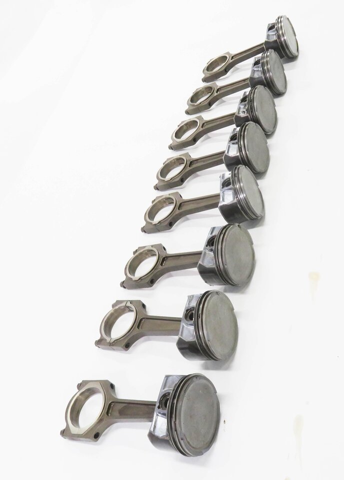 Thumbnail 4: 2005-2009 LR3 / RANGE ROVER SPORT (L320 L322) 4.4L V8 ENGINE PISTON w/ ROD SET-8