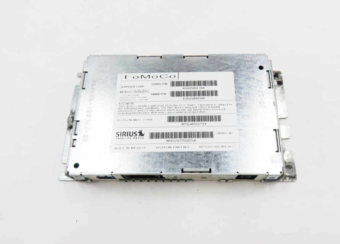 Thumbnail 2: 2007-2012 LR3 / RANGE ROVER SPORT STEREO SIRIUS SATELLITE RADIO RECEIVER MODULE