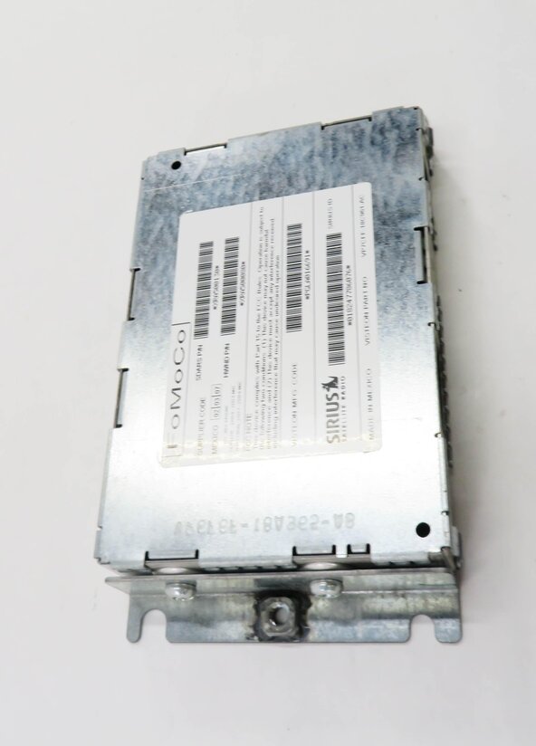 Thumbnail 3: 2007-2012 LR3 / RANGE ROVER SPORT STEREO SIRIUS SATELLITE RADIO RECEIVER MODULE